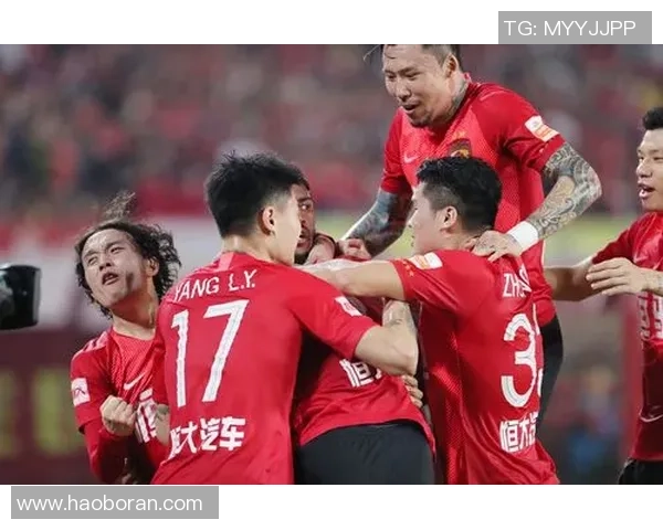 国安与恒大激战正酣比赛直播全程回顾与精彩瞬间分析 国安与恒大激战正酣比赛直播全程回顾与精彩瞬间分析