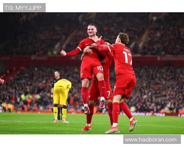 巴黎圣日耳曼与利物浦激战正酣比分揭晓引发球迷热议 巴黎圣日耳曼与利物浦激战正酣比分揭晓引发球迷热议