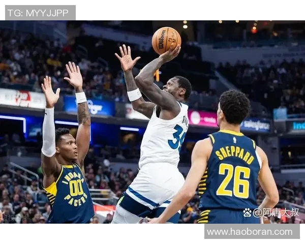 湖人队与步行者队激战正酣1001场对决再度上演篮球盛宴 湖人队与步行者队激战正酣1001场对决再度上演篮球盛宴